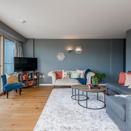 2 Bedroom Apartment With Park Views Shoreditch Londýn Exteriér fotografie