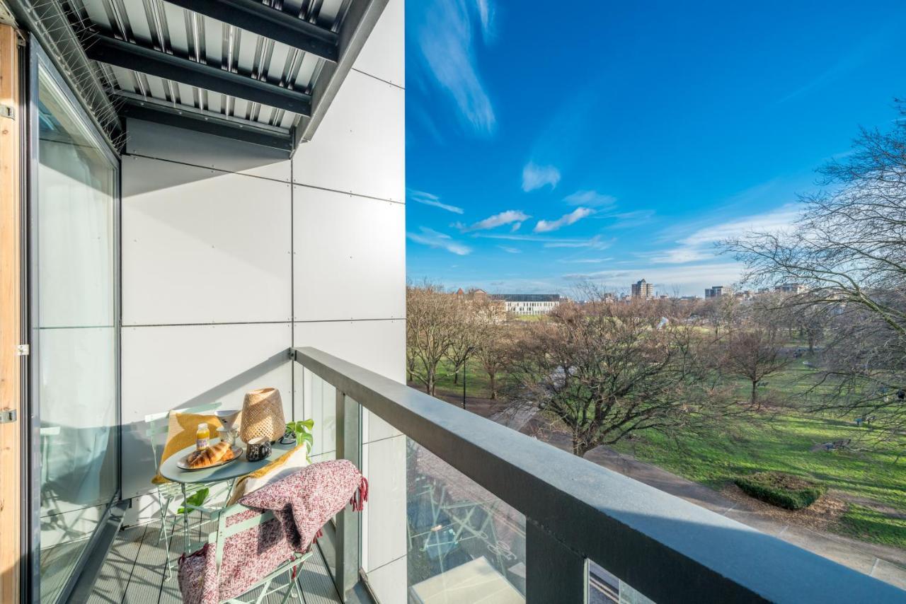 2 Bedroom Apartment With Park Views Shoreditch Londýn Exteriér fotografie