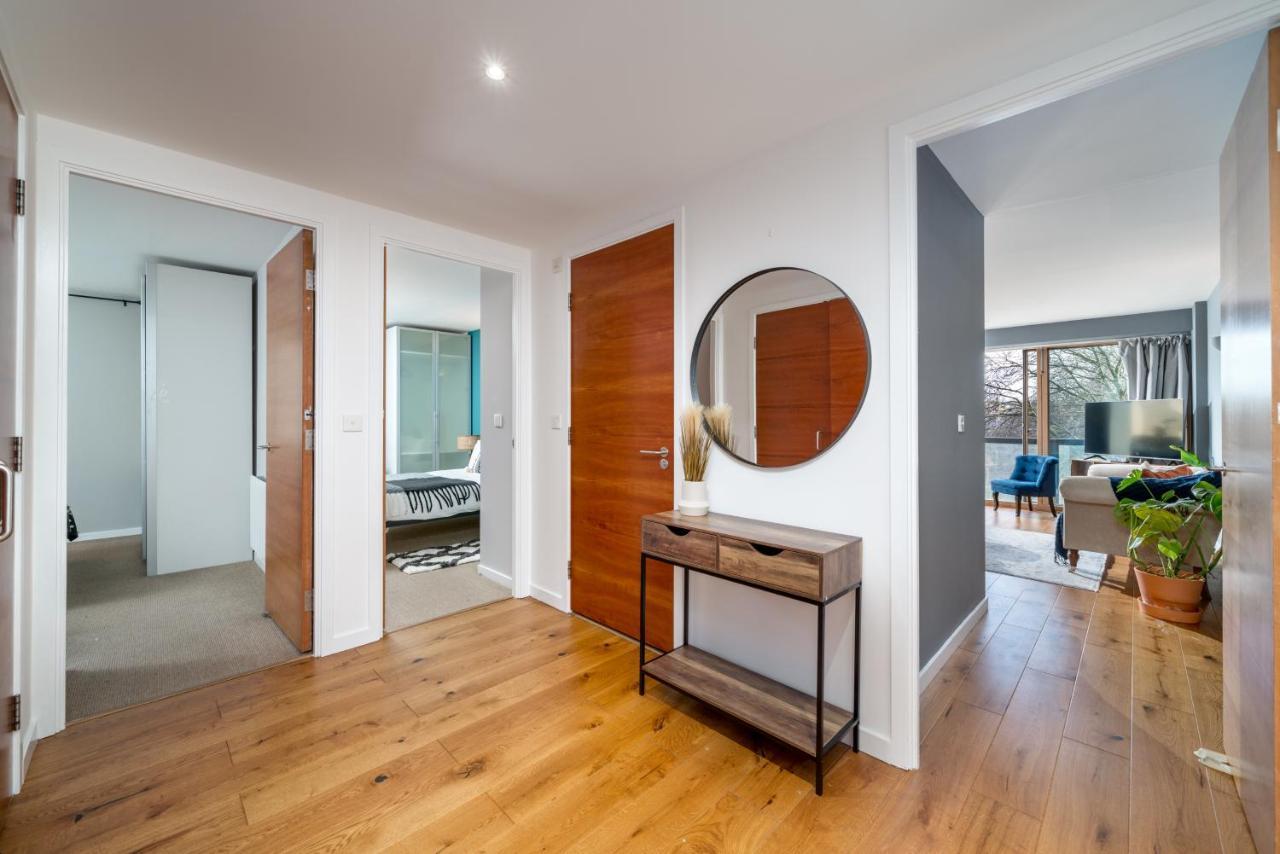2 Bedroom Apartment With Park Views Shoreditch Londýn Exteriér fotografie